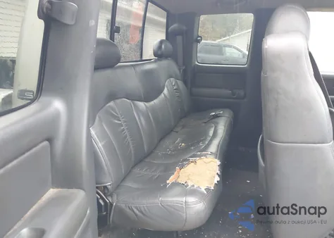 2000 Chevrolet Silverado 1500 Ls from USA, damaged, VIN 2GCEC19T3Y1102179